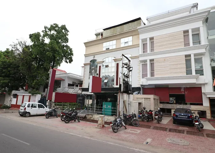 Oyo 16147 Hotel Jyoti Continental Agra
