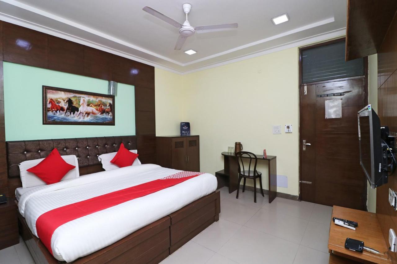 Hotel Oyo 16147 Jyoti Continental Agra Agra (Uttar Pradesh)
