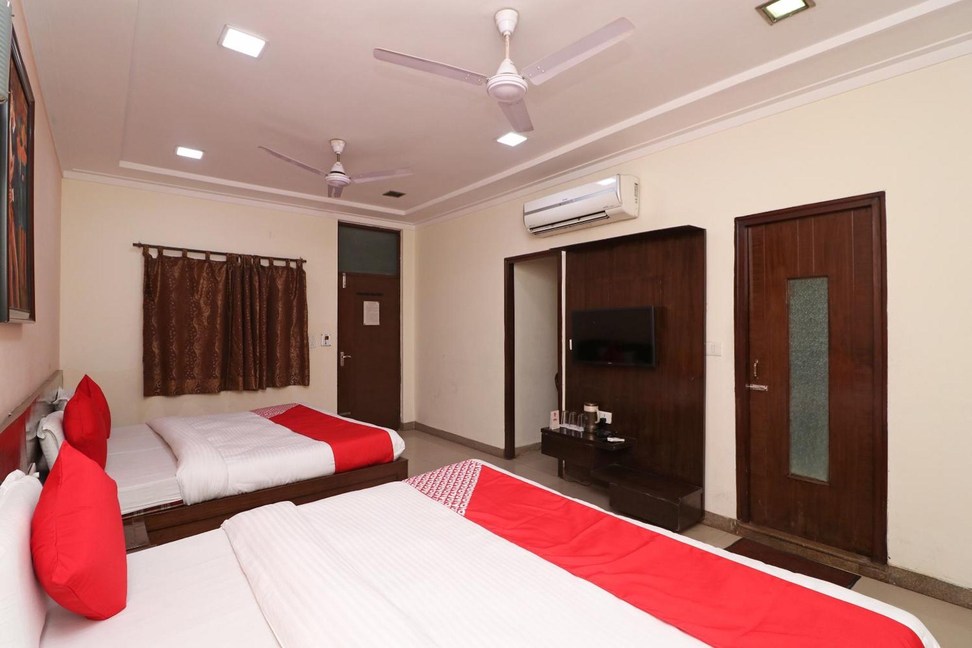 Hotel Oyo 16147 Jyoti Continental Agra Agra (Uttar Pradesh)