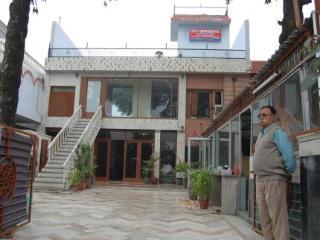 Oyo 16147 Jyoti Continental Agra Hotel