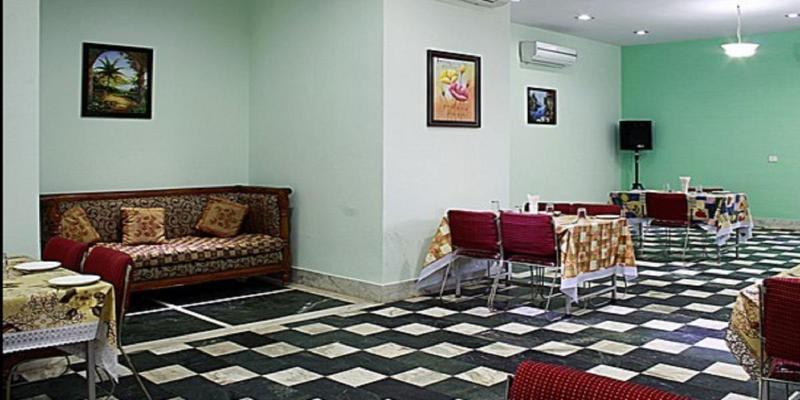 Oyo 16147 Jyoti Continental Agra 3* Agra (Uttar Pradesh)
